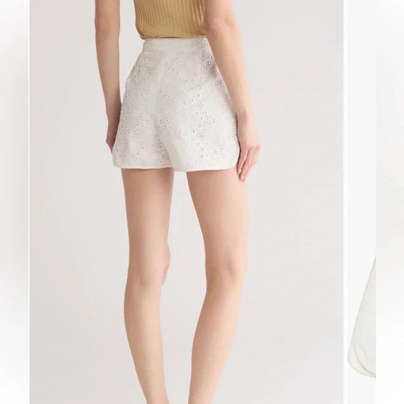 joie‎ Women’s Lawren Cotton Eyelet Utility Shorts Porcelain White size 2 NWT - Picture 2 of 7